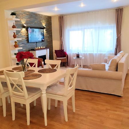 Apartament Felix Apartment Sinaia Ngoại thất bức ảnh